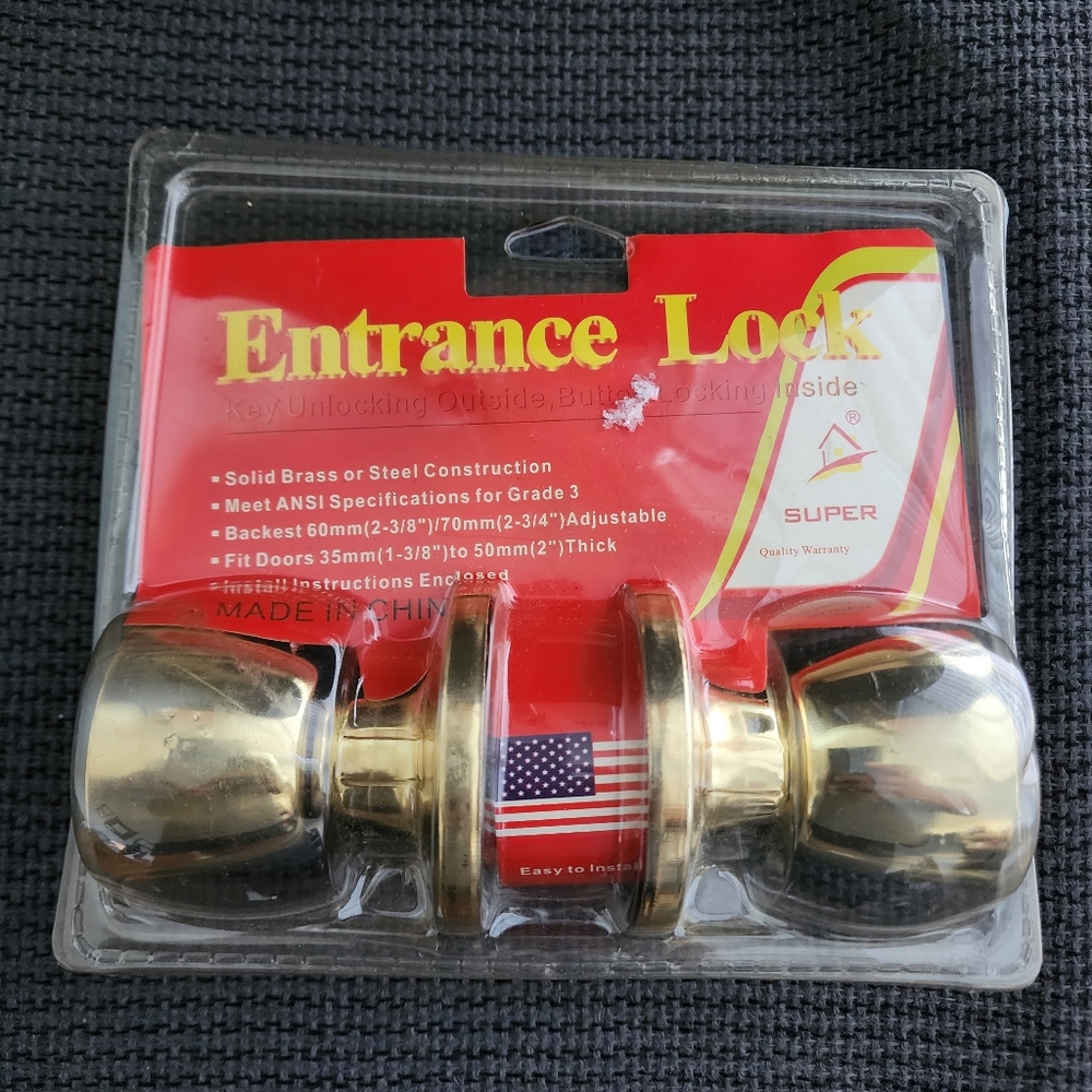Keyed Entry Door Knob Lock, Brass Finish 3 keys included